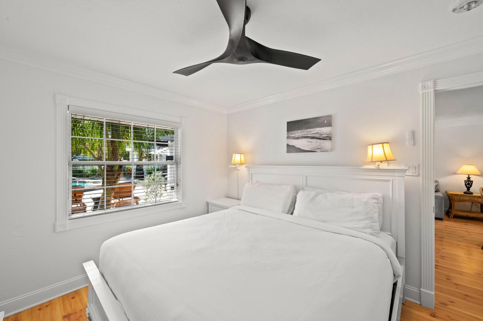 Tropic Isle At Anna Maria Island Inn Брейдентон-Біч Екстер'єр фото